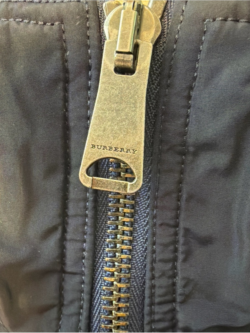 Burberry Navy Lightweight Zip Jacket with stowaway hood - Picture 7 of 14